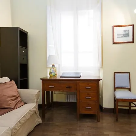 Cozy Roma